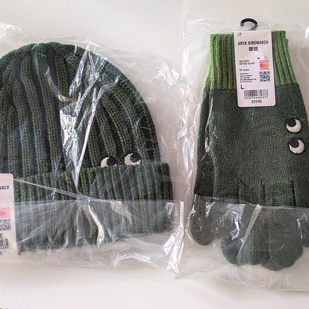 Anya Hindmarch x UNIQLO green hat & gloves